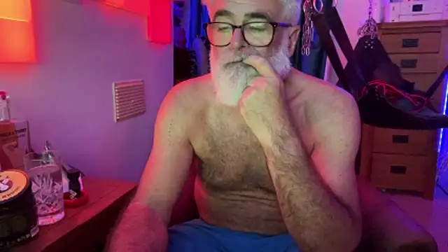 LeatherSdaddy online show from 05/06/26, 12:30