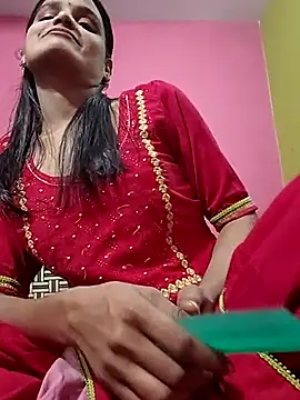 Snapshot of Zoya_Gi chatting on 11/15/25, 10:45 Zoya Gi online show from 11/15/25, 10:45