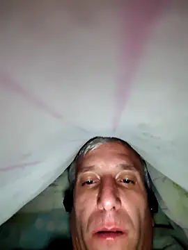 Snapshot of MembroRosa1 chatting on 11/11/25, 08:36 MembroRosa1 online show from 11/11/25, 08:36