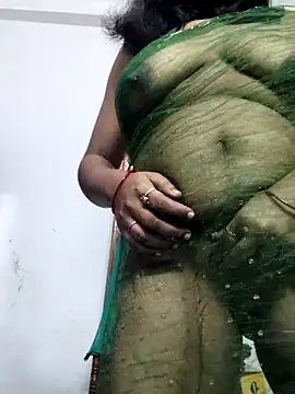 Hot-ruma online show from 11/18/25, 02:17