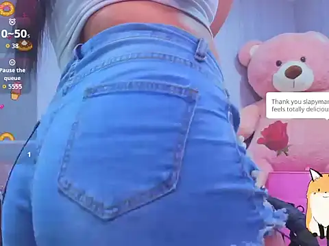 Snapshot of Violetta_jhonson_a chatting on 02/17/26, 03:40 Violetta jhonson a online show from 02/17/26, 03:40