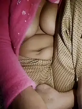 Snapshot of Hotty_siatar chatting on 11/15/25, 06:04 Hotty siatar online show from 11/15/25, 06:04