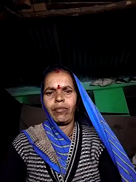 Hot juli73 online show from 12/02/25, 03:40