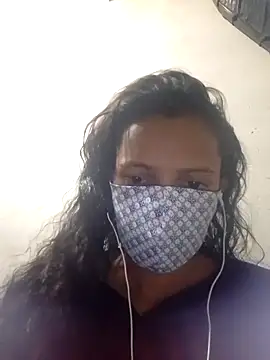 Snapshot of Mii__rani001 chatting on 11/11/25, 02:17 Mii rani001 online show from 11/11/25, 02:17