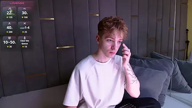 Paul Holt online show from 11/26/25, 08:21