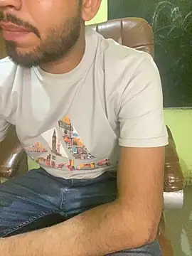 hotyyyyjonny online show from 04/14/26, 12:00