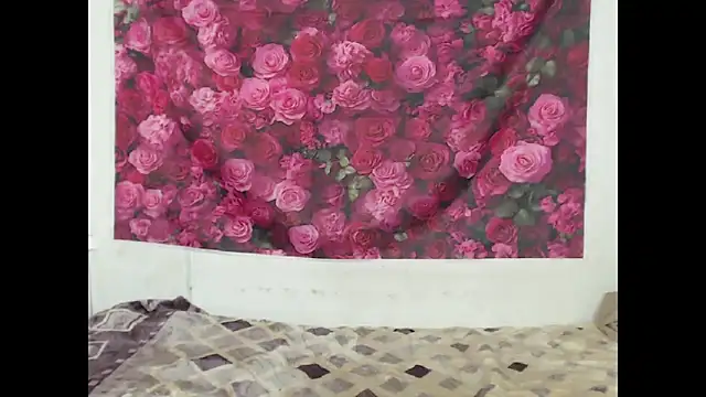 Sweeteboneycherry online show from 03/12/26, 07:31