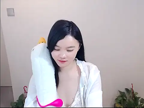 Snapshot of Shaurk chatting on 01/18/26, 03:43 Shaurk online show from 01/18/26, 03:43