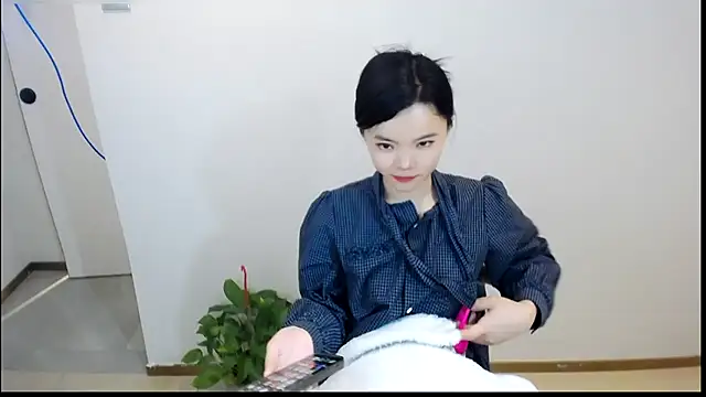 Snapshot of Shaurk chatting on 02/08/26, 02:26 Shaurk online show from 02/08/26, 02:26