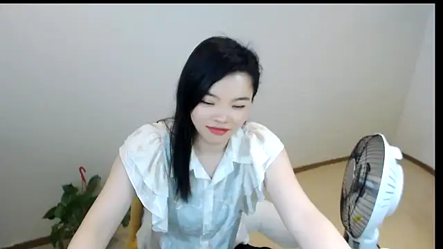 Snapshot of Shaurk chatting on 03/02/26, 05:08 Shaurk online show from 03/02/26, 05:08