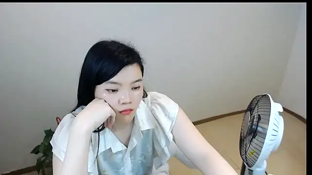 Snapshot of Shaurk chatting on 03/02/26, 10:55 Shaurk online show from 03/02/26, 10:55