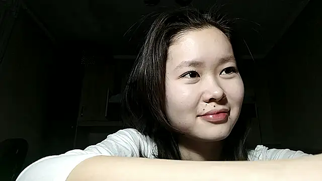 Snapshot of HuldaKye chatting on 11/25/25, 12:16 HuldaKye online show from 11/25/25, 12:16