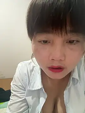 Nuomi6 online show from 04/05/26, 02:47