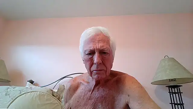 Snapshot of capttp chatting on 01/12/26, 04:34 capttp online show from 01/12/26, 04:34