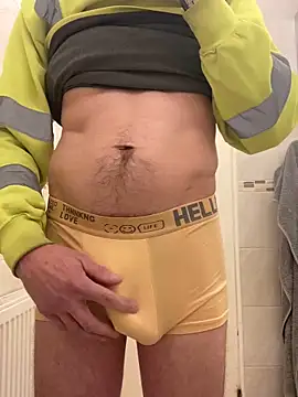 funguy19782 online show from 12/04/25, 06:16