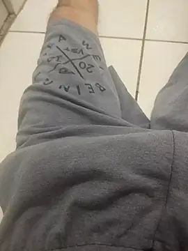 Snapshot of WhiteMascarado chatting on 12/16/25, 09:42 WhiteMascarado online show from 12/16/25, 09:42