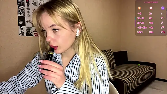 JestineParslow online show from 12/19/25, 08:16