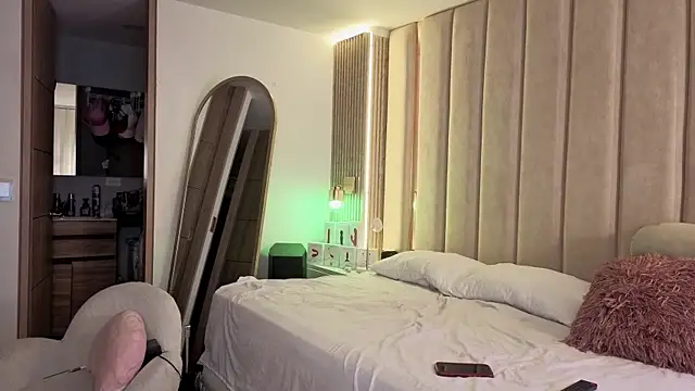 Iamnyxy online show from 12/16/25, 11:04