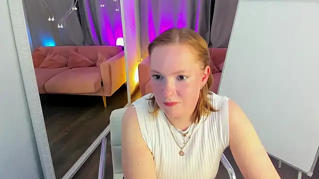 Elizabeth Walson online show from 11/14/25, 02:38