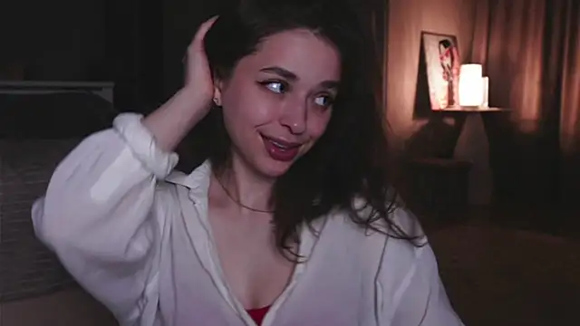 Snapshot of yoyogirlx chatting on 05/03/26, 02:01 yoyogirlx online show from 05/03/26, 02:01