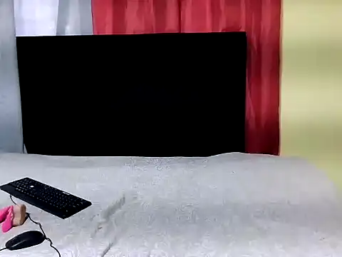 Snapshot of CoconutLady chatting on 11/14/25, 07:29 CoconutLady online show from 11/14/25, 07:29