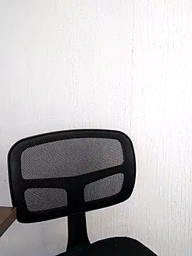 Snapshot of Laurens_Saenz1 chatting on 11/15/25, 06:26 Laurens Saenz1 online show from 11/15/25, 06:26