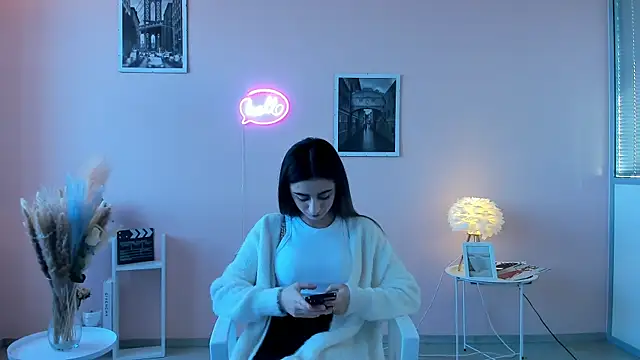 TovaNicometo online show from 11/16/25, 08:20