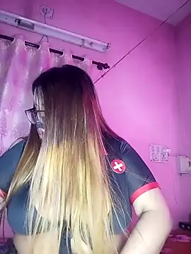 Bunnybush37 online show from 02/18/26, 03:08