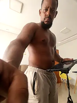 Zepouvinho online show from 12/15/25, 11:47