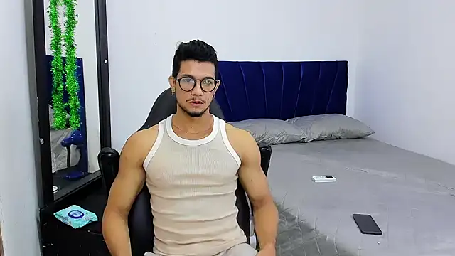 Snapshot of Nolan_joness chatting on 11/21/25, 01:43 Nolan joness online show from 11/21/25, 01:43