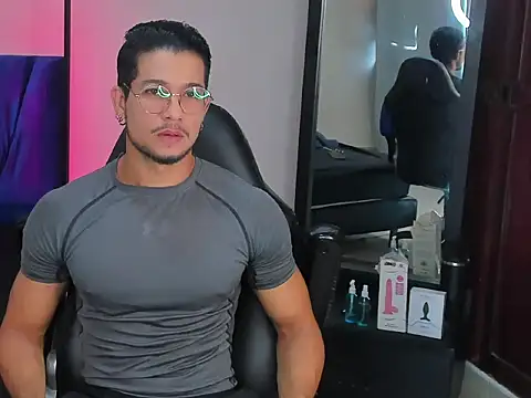 Snapshot of Nolan_joness chatting on 03/19/26, 08:35 Nolan joness online show from 03/19/26, 08:35