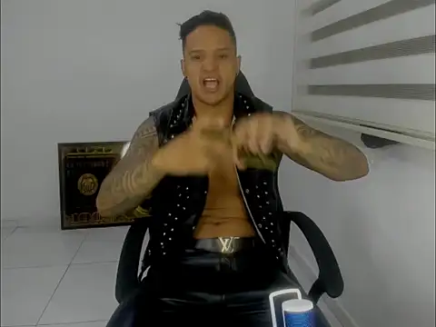 master leather online show from 03/23/26, 02:43