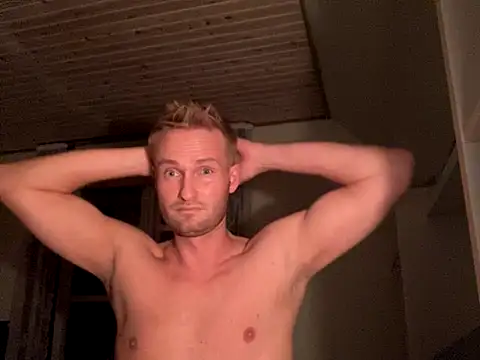 Snapshot of SUB-Blond chatting on 11/18/25, 07:29 SUB-Blond online show from 11/18/25, 07:29