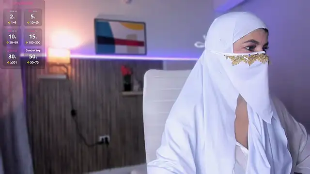 Hannaa Dolly online show from 12/16/25, 02:49