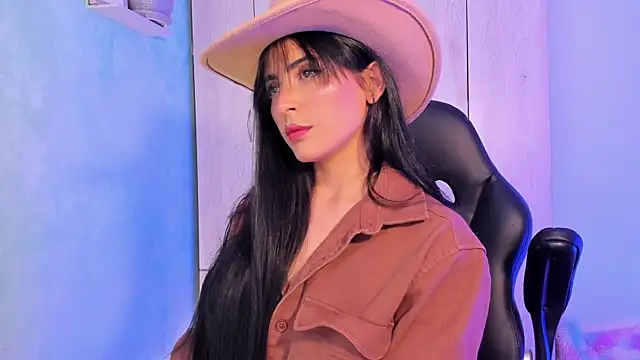 Cristal Cerati  online show from 02/10/26, 08:13