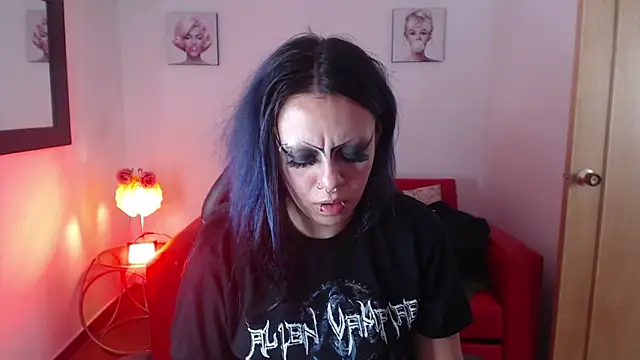 Snapshot of Belladonna_trix chatting on 06/03/26, 02:55 Belladonna trix online show from 06/03/26, 02:55