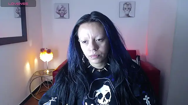 Snapshot of Belladonna_trix chatting on 06/04/26, 02:45 Belladonna trix online show from 06/04/26, 02:45