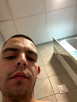 Snapshot of sexymet666 chatting on 11/12/25, 12:00 sexymet666 online show from 11/12/25, 12:00