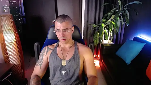 Zed ferrer online show from 01/18/26, 11:03