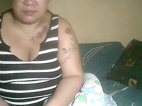 loriepinay46 online show from 03/16/26, 10:52