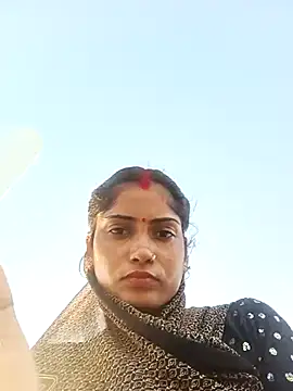 Pushpa hotty online show from 12/17/25, 11:16