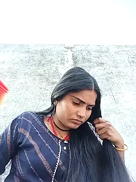 Pushpa hotty online show from 02/23/26, 04:43