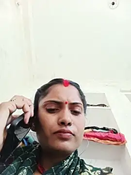 Snapshot of Pushpa_hotty chatting on 06/25/26, 04:01 Pushpa hotty online show from 06/25/26, 04:01