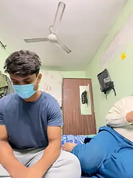 Cute hotzara online show from 11/18/25, 04:39