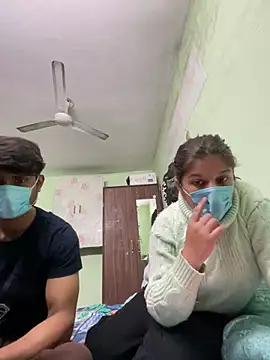 Cute hotzara online show from 12/17/25, 04:51