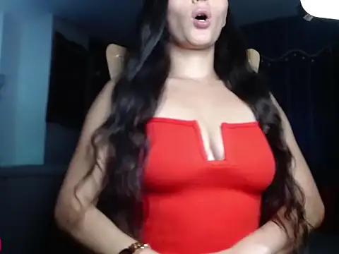 Snapshot of Rabbitum chatting on 12/15/25, 03:33 Rabbitum online show from 12/15/25, 03:33