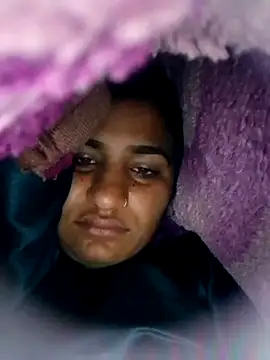 Snapshot of Kumari_gairl chatting on 12/19/25, 01:01 Kumari gairl online show from 12/19/25, 01:01