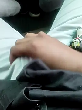 yourcharm4593 online show from 11/13/25, 08:02