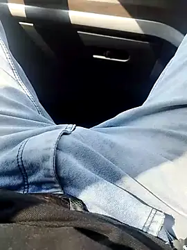 yourcharm4593 online show from 11/15/25, 05:16