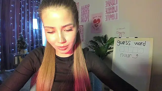 Aurora Glow21 online show from 03/12/26, 12:33